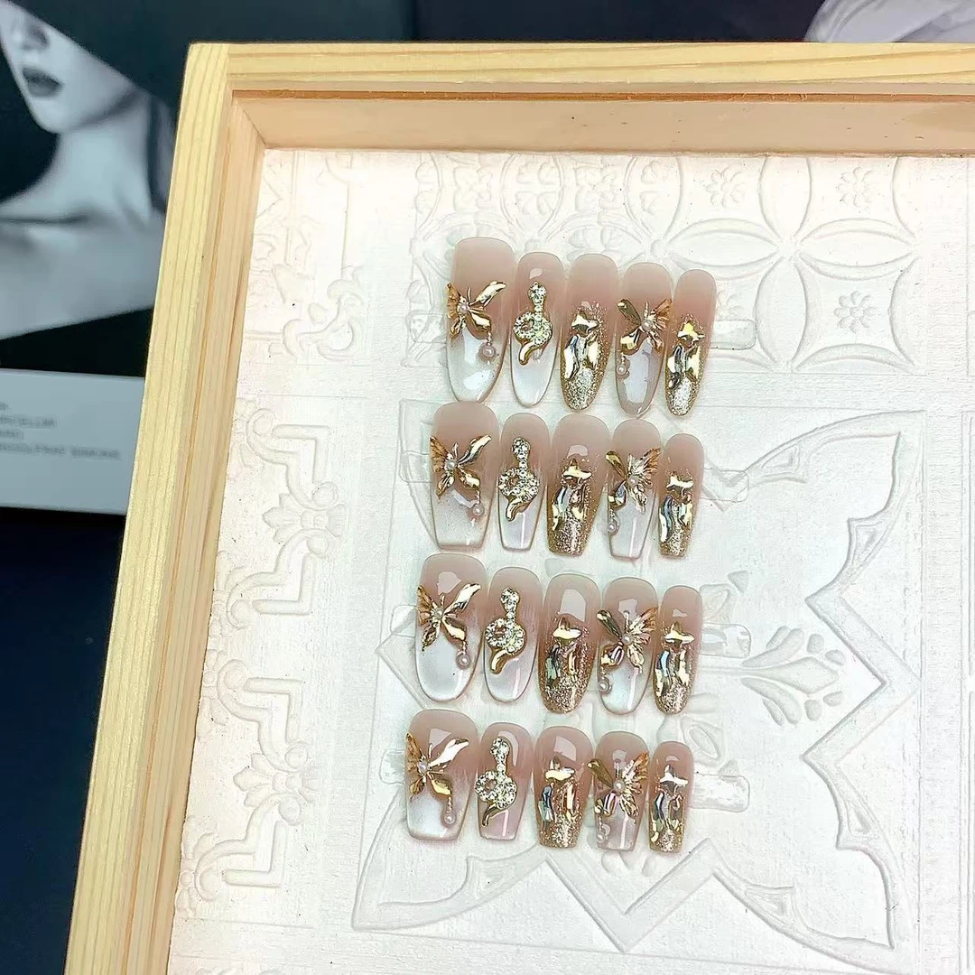 【蝴蝶吞金蛇】新款超显贵气氛围感新年战甲纯手工美甲轻奢穿戴甲