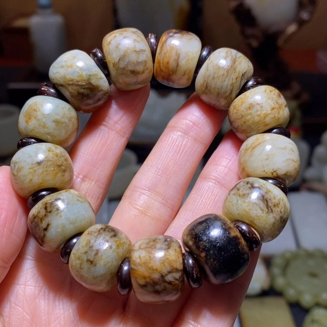 和田玉挂件未镶嵌?****