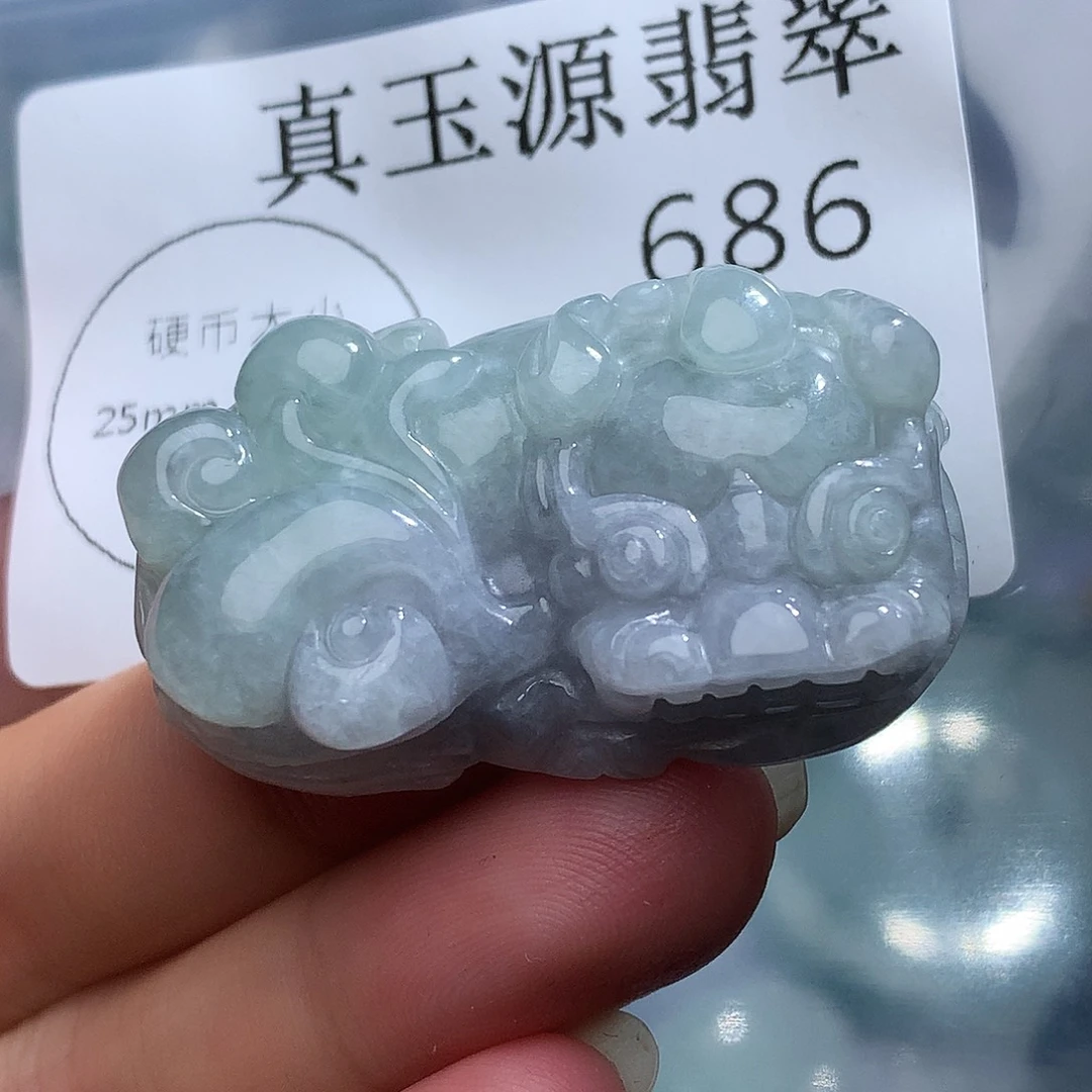 翡翠未镶嵌颈饰686