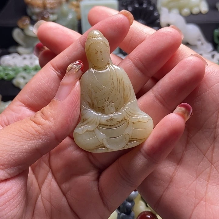 颈饰未镶嵌和田玉