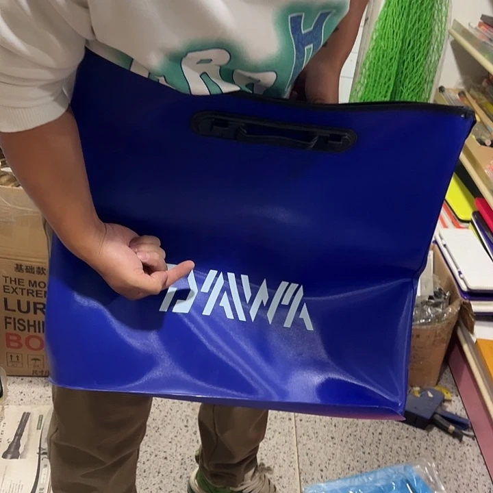 蓝色大号渔护袋发一个送小号黑色渔护袋