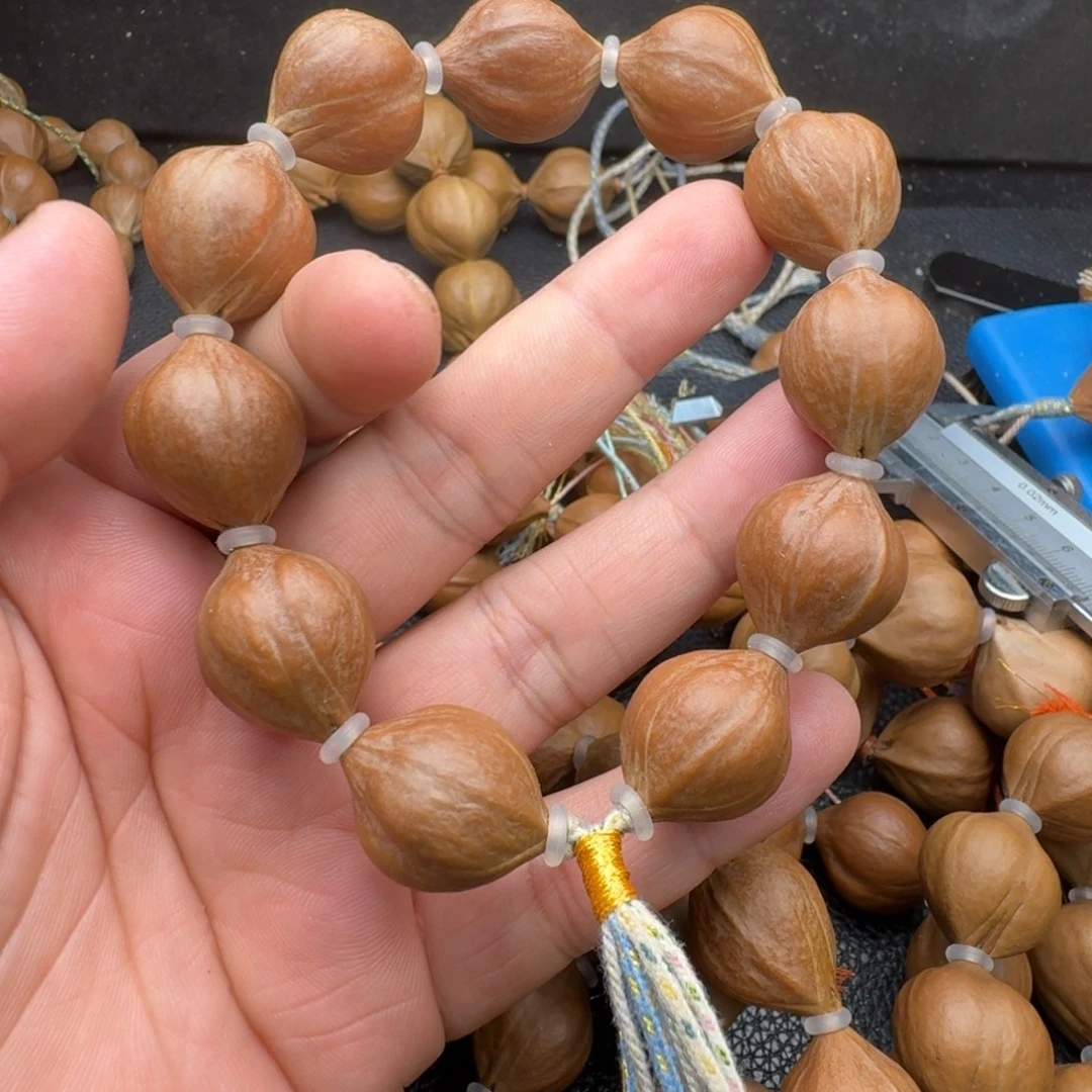 L***Y橄榄核手串/手链1