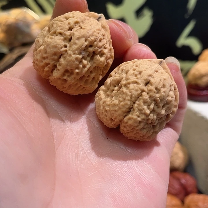 文玩核桃把件编号24