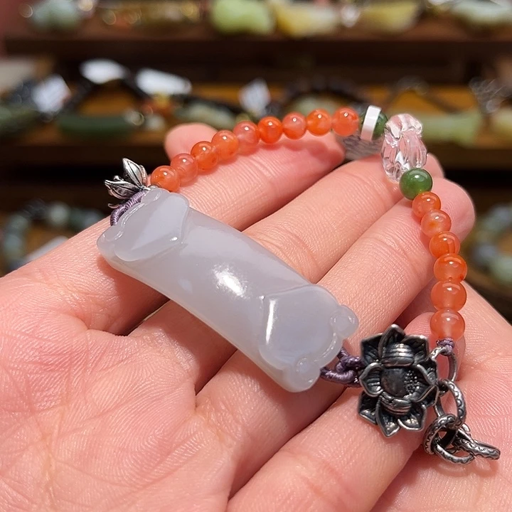 伶***朵和田玉未镶嵌手链