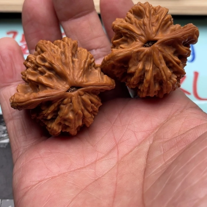 陈***辰文玩核桃吊坠文玩核桃链接专属