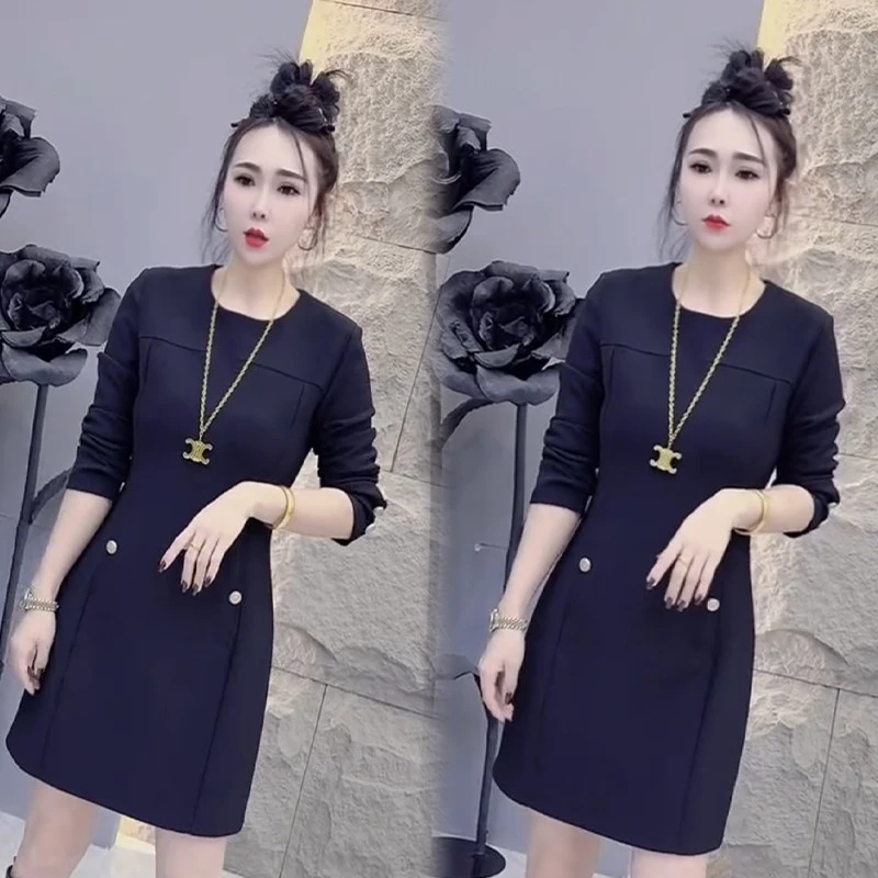 2025秋冬新款时尚显瘦气质网红高档洋气女高级百搭宽松大码连衣裙