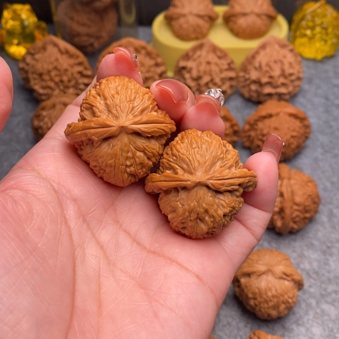 文玩核桃把件精品白狮子37全品