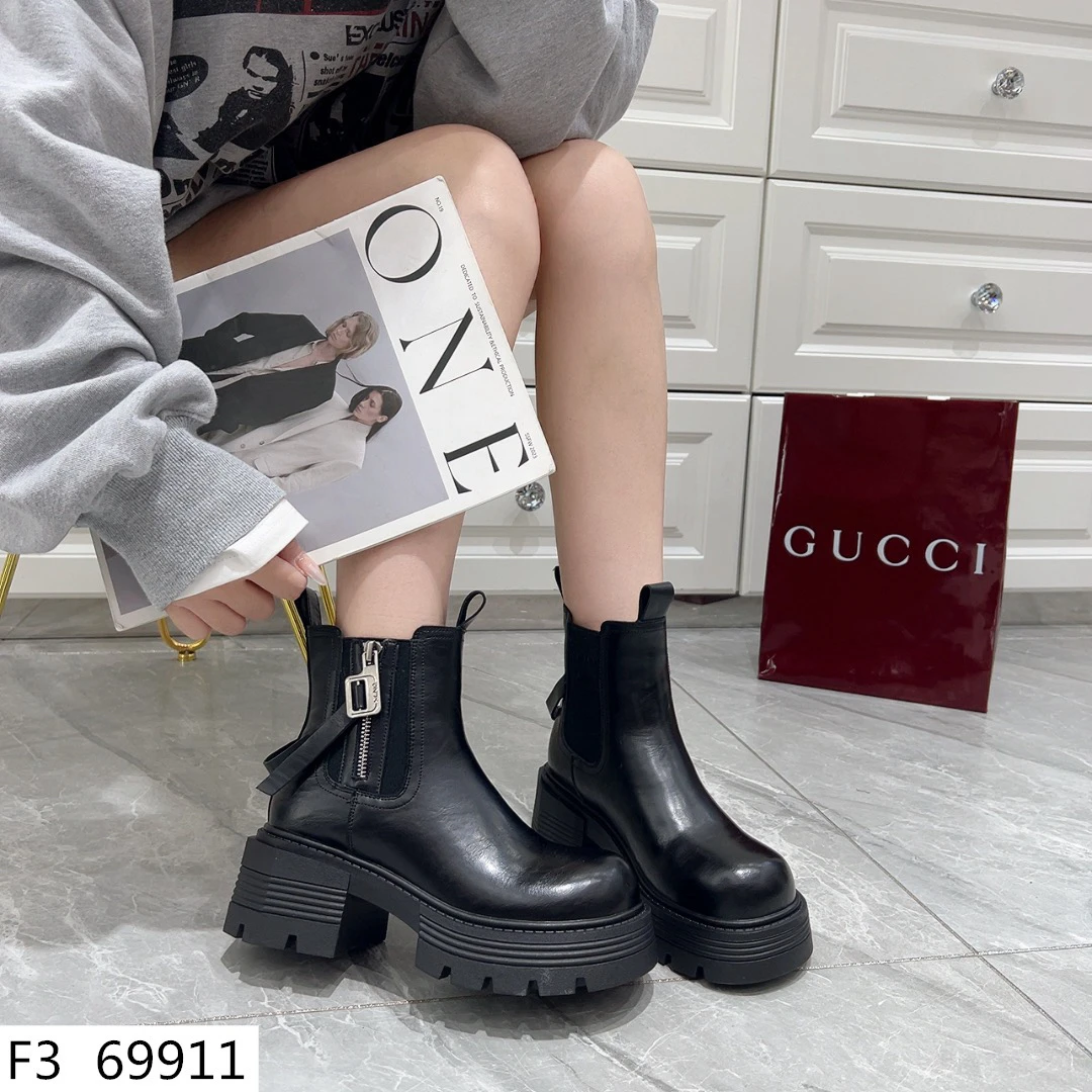 短靴冬套筒马丁靴休闲风圆头学院风轻职风烟管靴