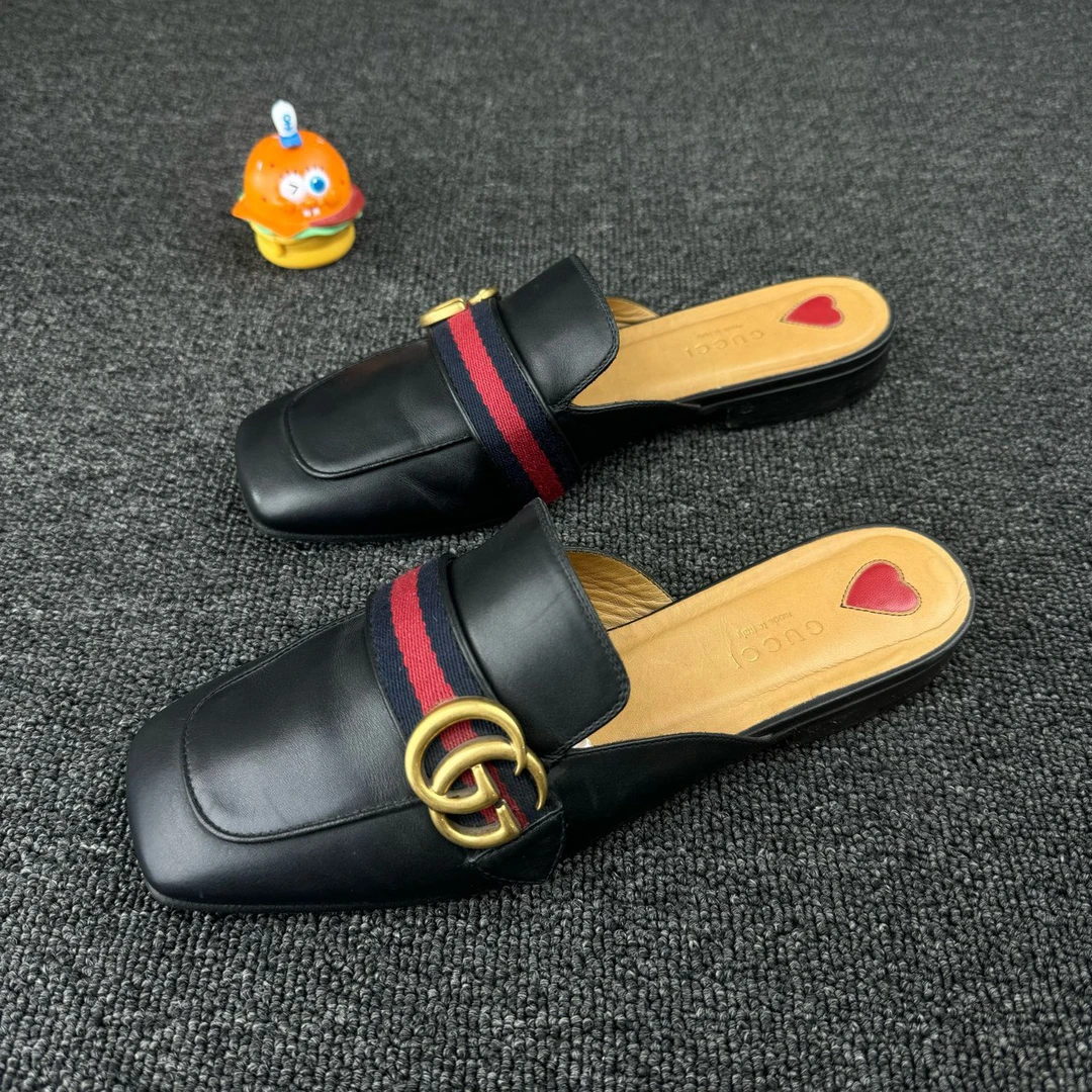 95新 GUCCI/古驰 款式：Gucci古驰双G半拖 尺码：37.5 HB1418