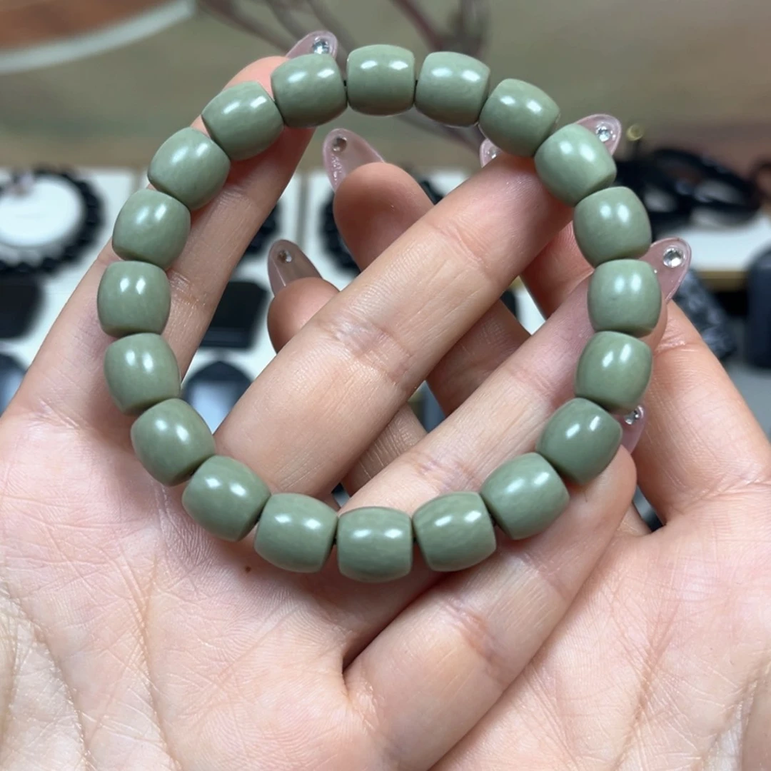 【闪购商品】和田玉（青玉）卡10直切未镶嵌黑*