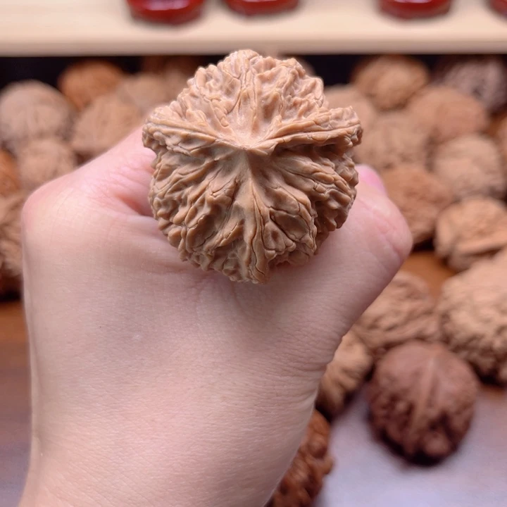 ও***地文玩核桃吊坠苹果