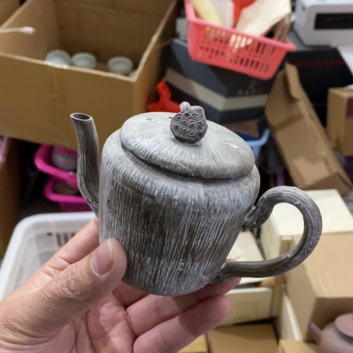 陶瓷艺术品及陶瓷壶