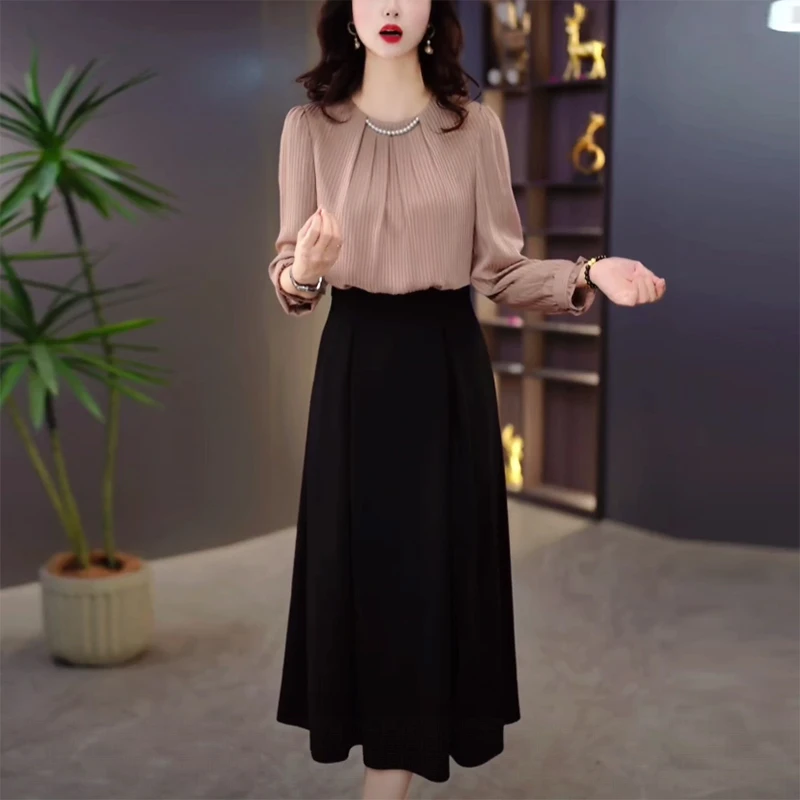 轻奢气质时尚优雅大气百搭显瘦连衣裙女款爆款2025新款高级感轻奢