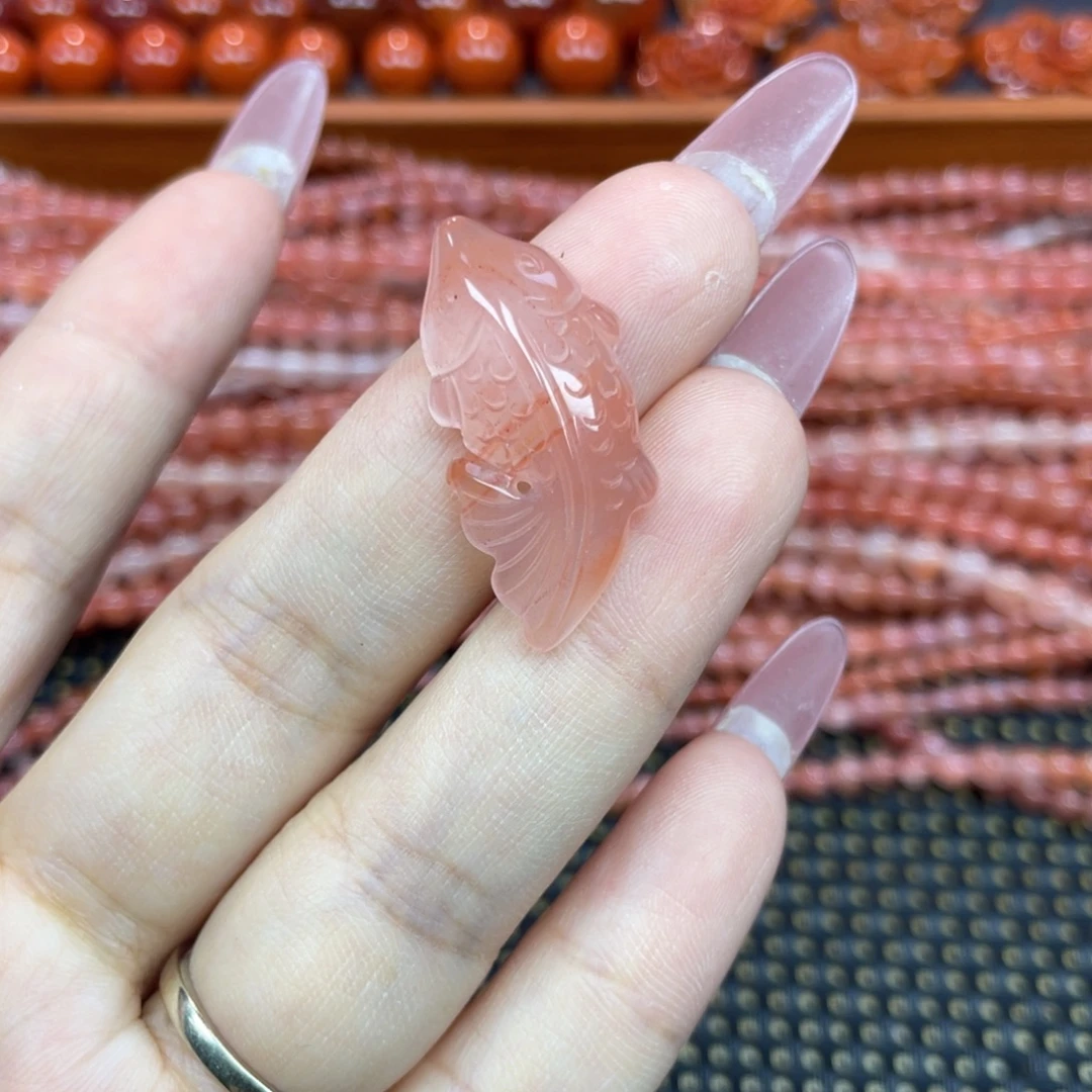 南红玛瑙未镶嵌颈饰锦鲤