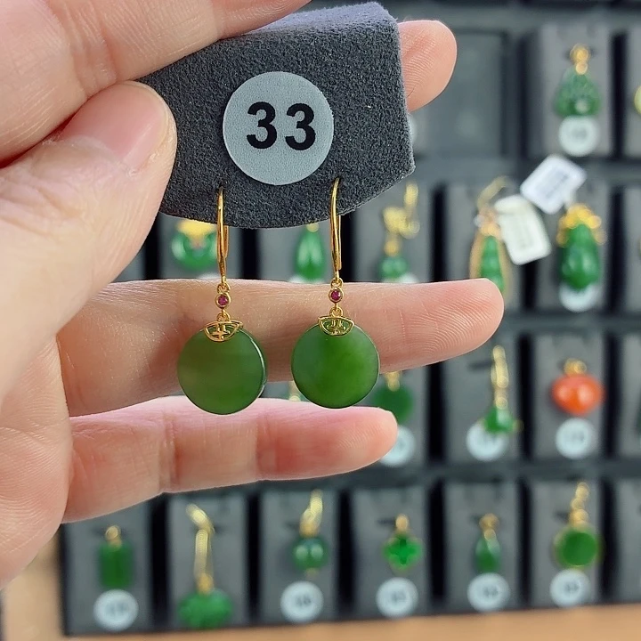 和田玉18K金镶嵌耳饰