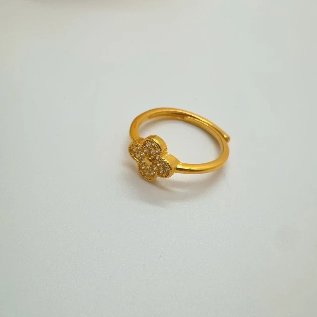 开口四叶草戒指＋专柜首饰盒