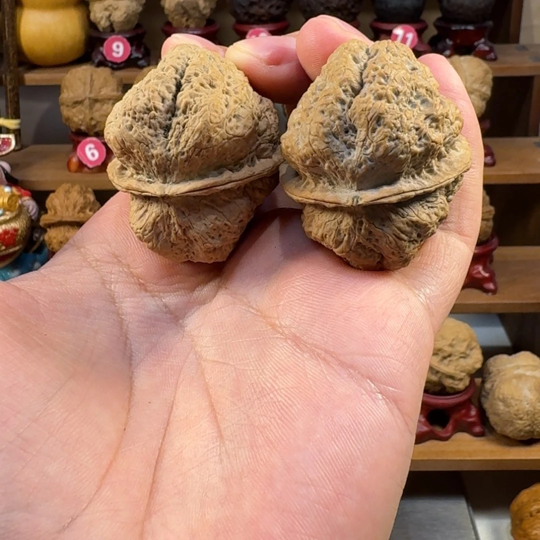 用***3核桃铁核桃把件古蟾王