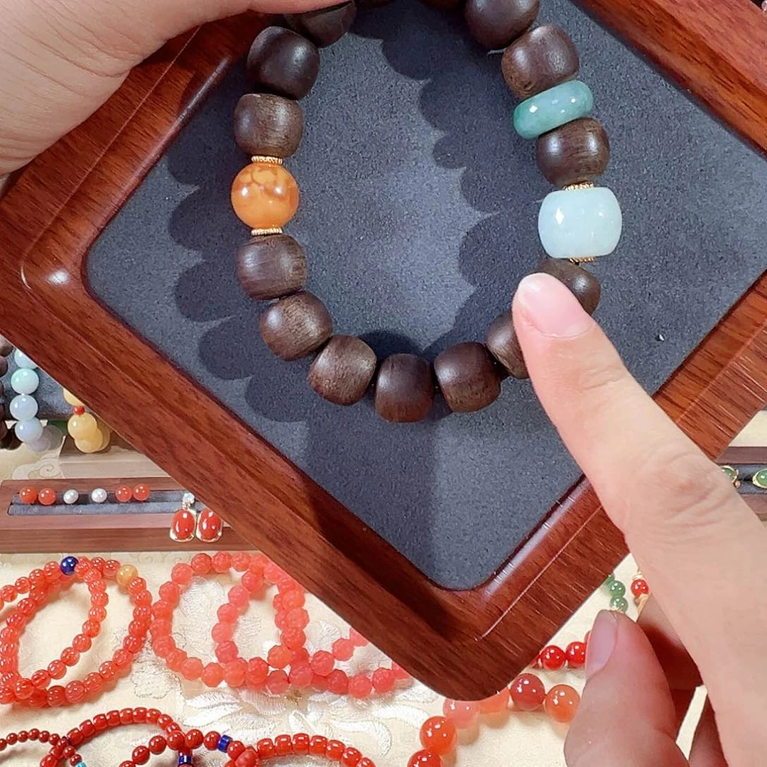 鸿***凉手链未镶嵌南红玛瑙