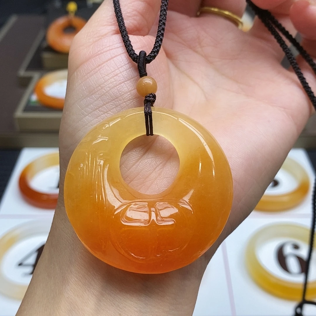 石英质玉（黄龙玉）未镶嵌吊坠
