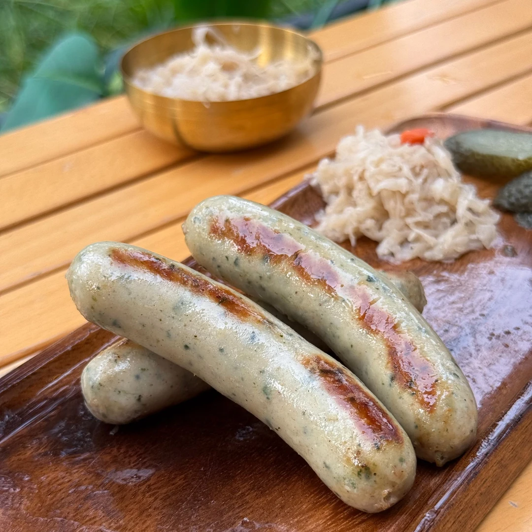 德味风味洋葱菠菜鸡肉肠1kg，冷冻车3-4天保鲜运输，化冻不影响口感