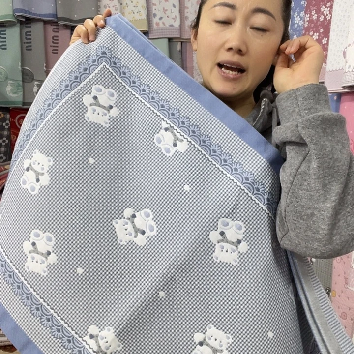 棉特价促销蓝色熊猫