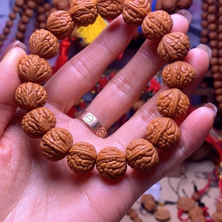 桃核吊坠龙纹桃枭