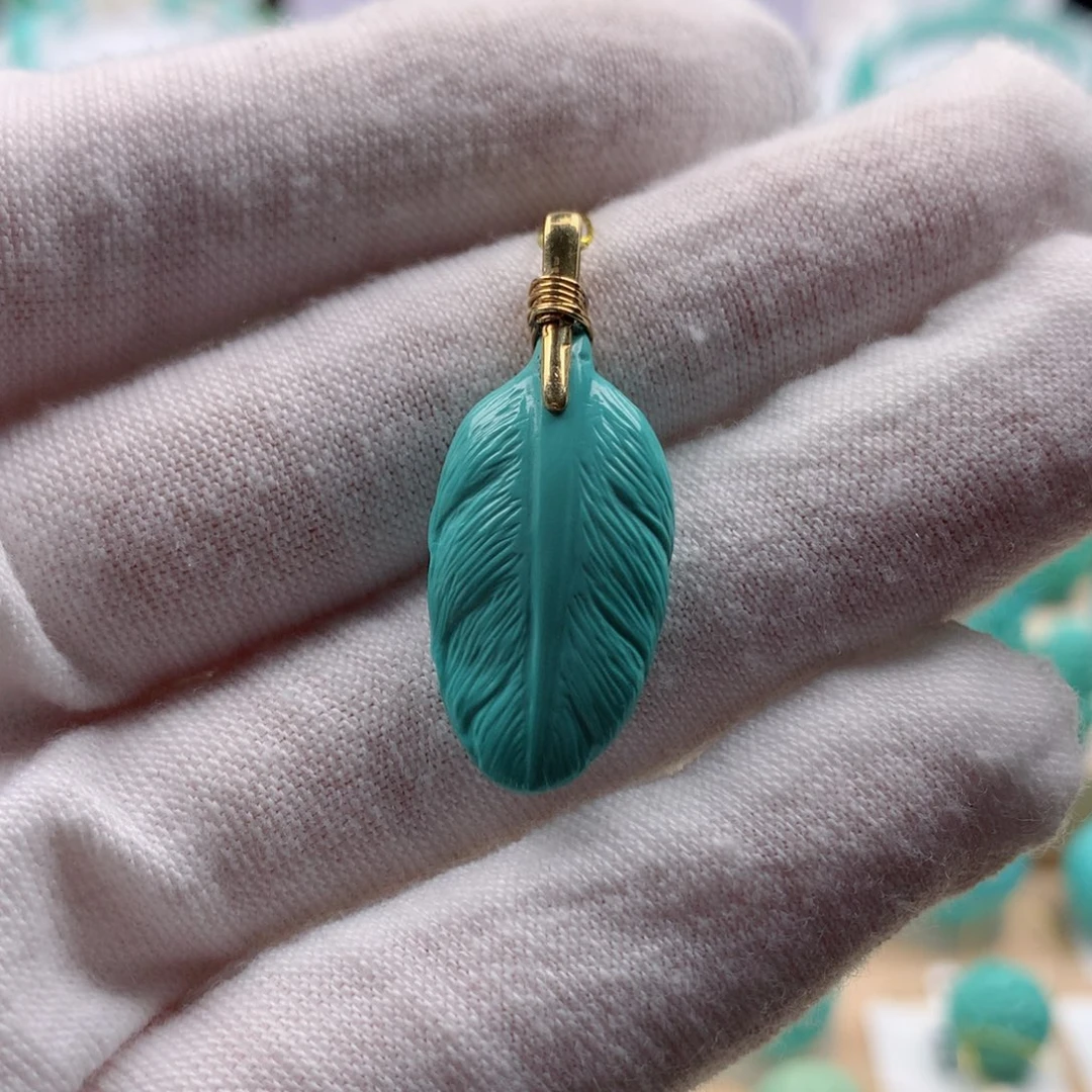 绿松石配饰未镶嵌