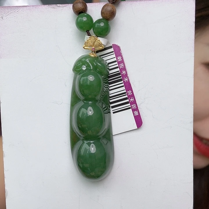 和田玉未镶嵌颈饰倩