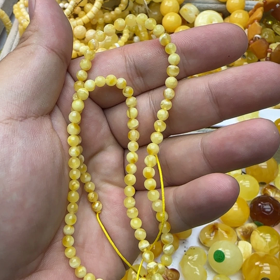 琥珀未镶嵌裸石4.6mm 5.08克