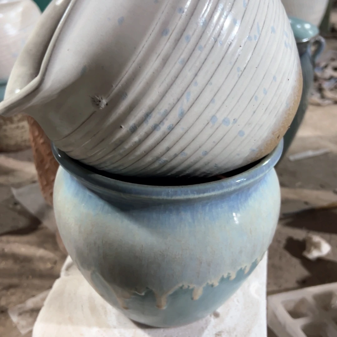 红陶瑕疵20-18两个