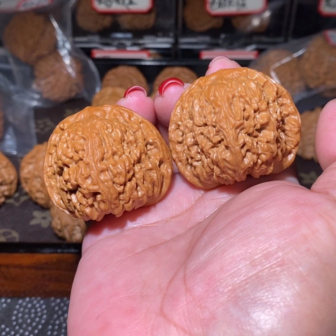 老***三文玩核桃把件南疆