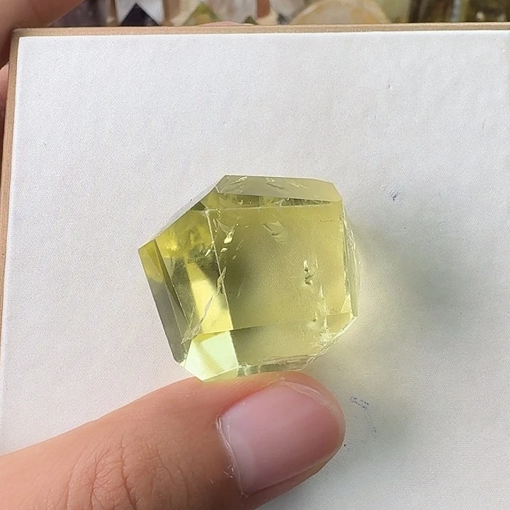 未镶嵌珠宝半成品水晶黄水晶