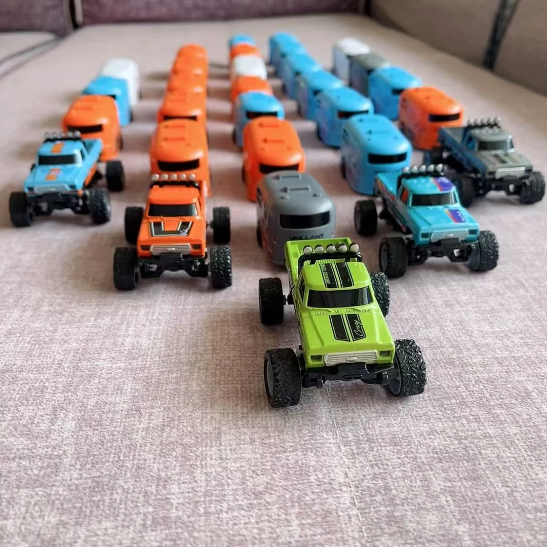 小号越野多挂房车全挂玩具遥控车  充电  三个档位  送收纳盒