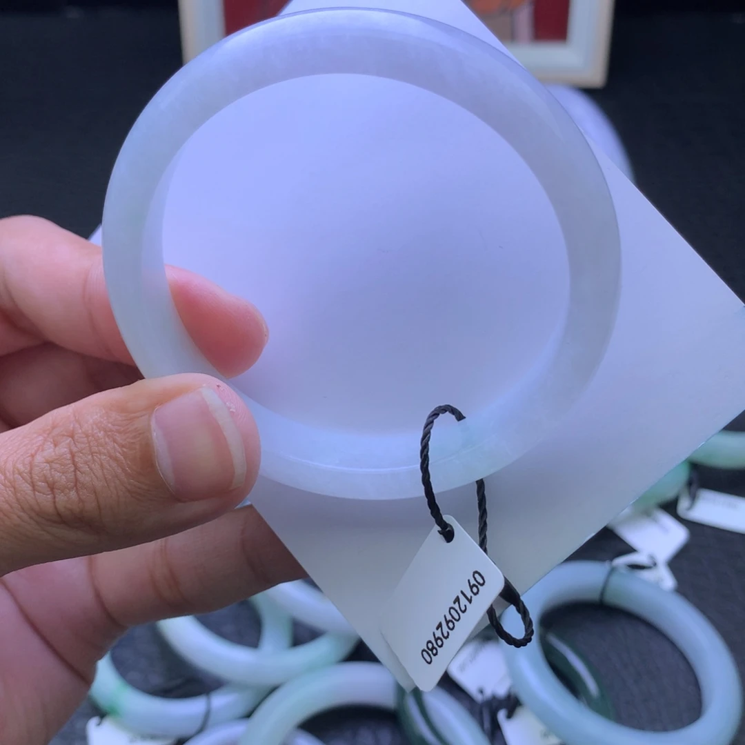 未镶嵌手镯翡翠成品