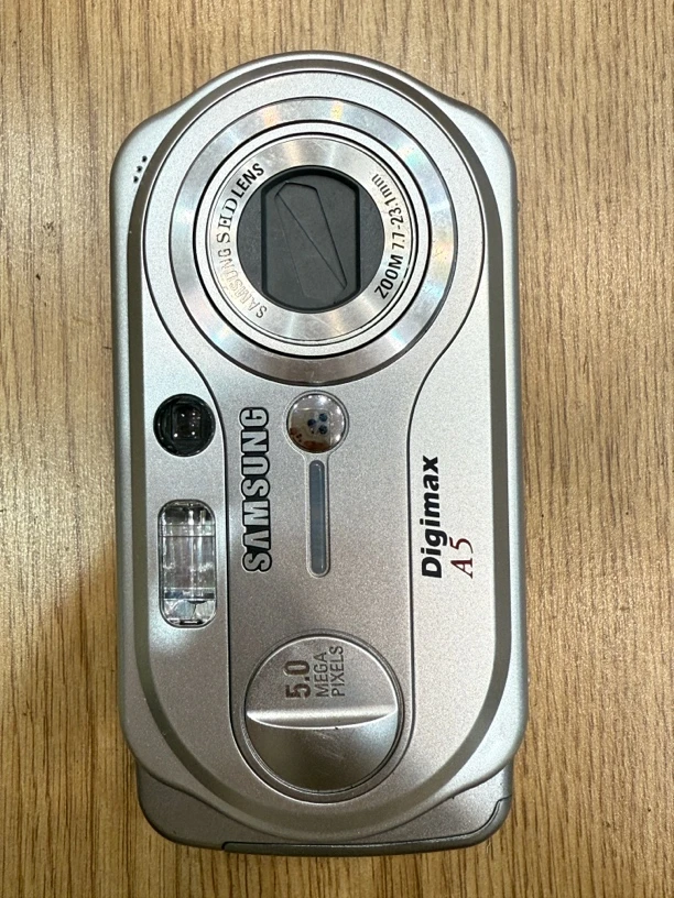 9新 Samsung/三星 a5 二手商品no退no换