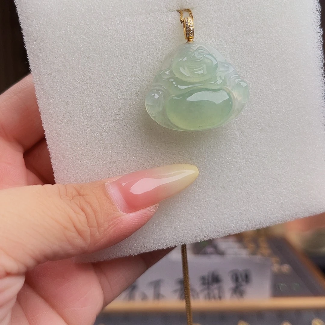 吊坠(不含链)18K金镶嵌翡翠缅料A货。中地大质检发货