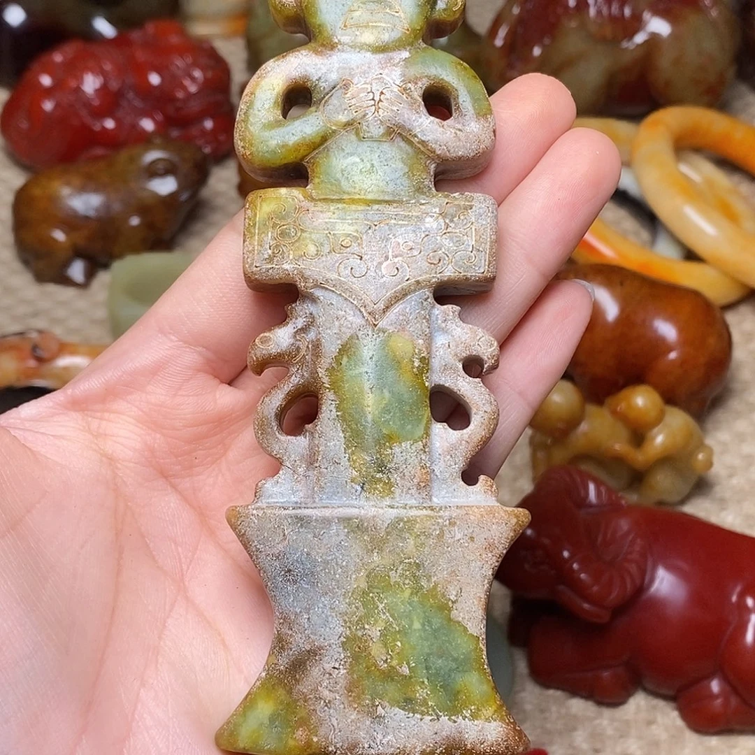 蛇纹石玉未镶嵌颈饰