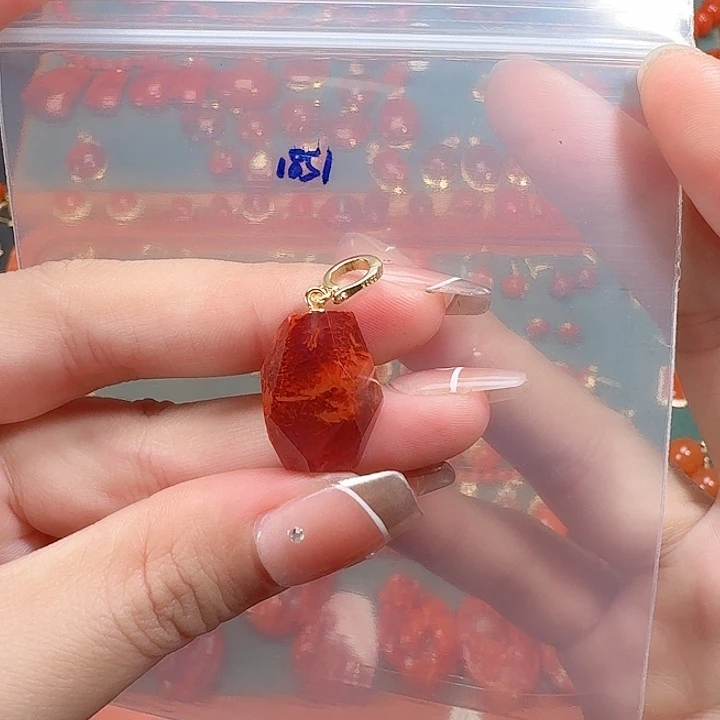 南红玛瑙银S925镶嵌吊坠