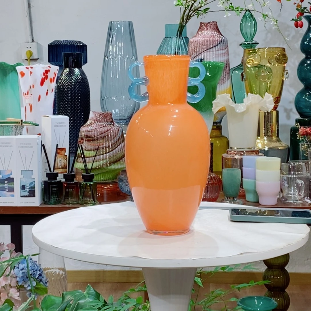 原色花瓶有黑点口6.5高31