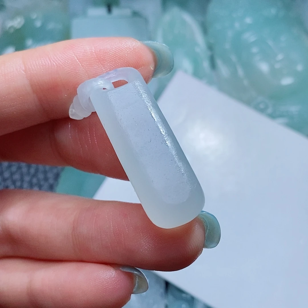 定制翡翠未镶嵌毛货付款后确认抛光