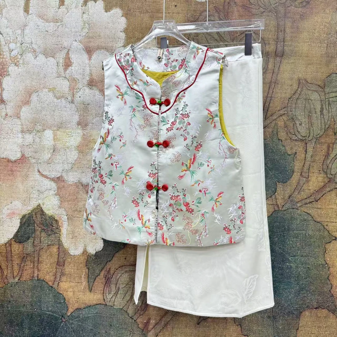 Y2025春秋新款百鸟朝凤复古马甲女新中式刺绣圆领盘扣显瘦上衣