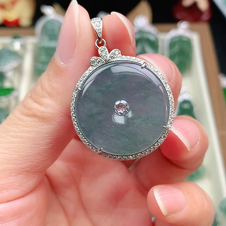 颈饰银S925镶嵌翡翠吊坠