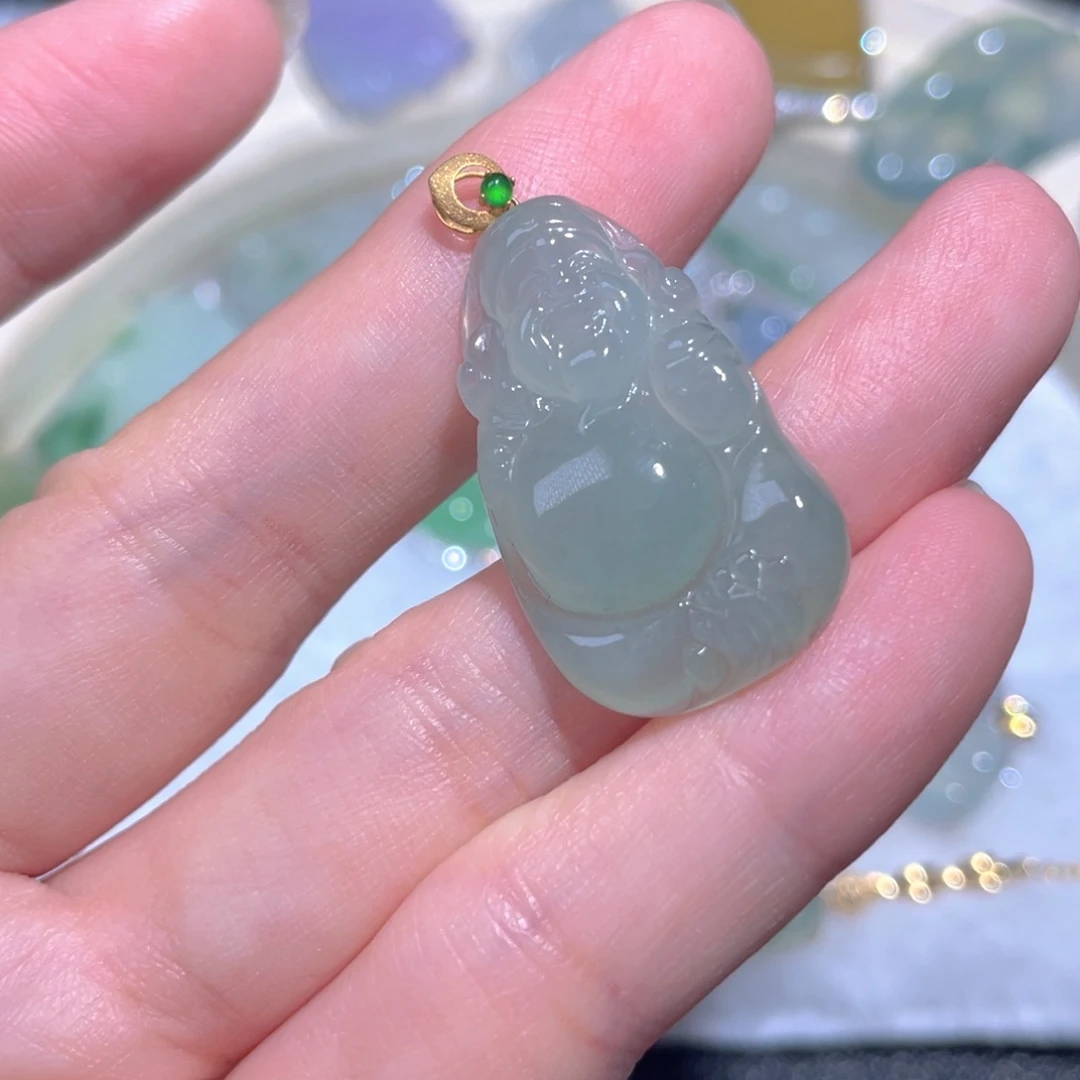 翡翠18K金镶嵌颈饰翡翠