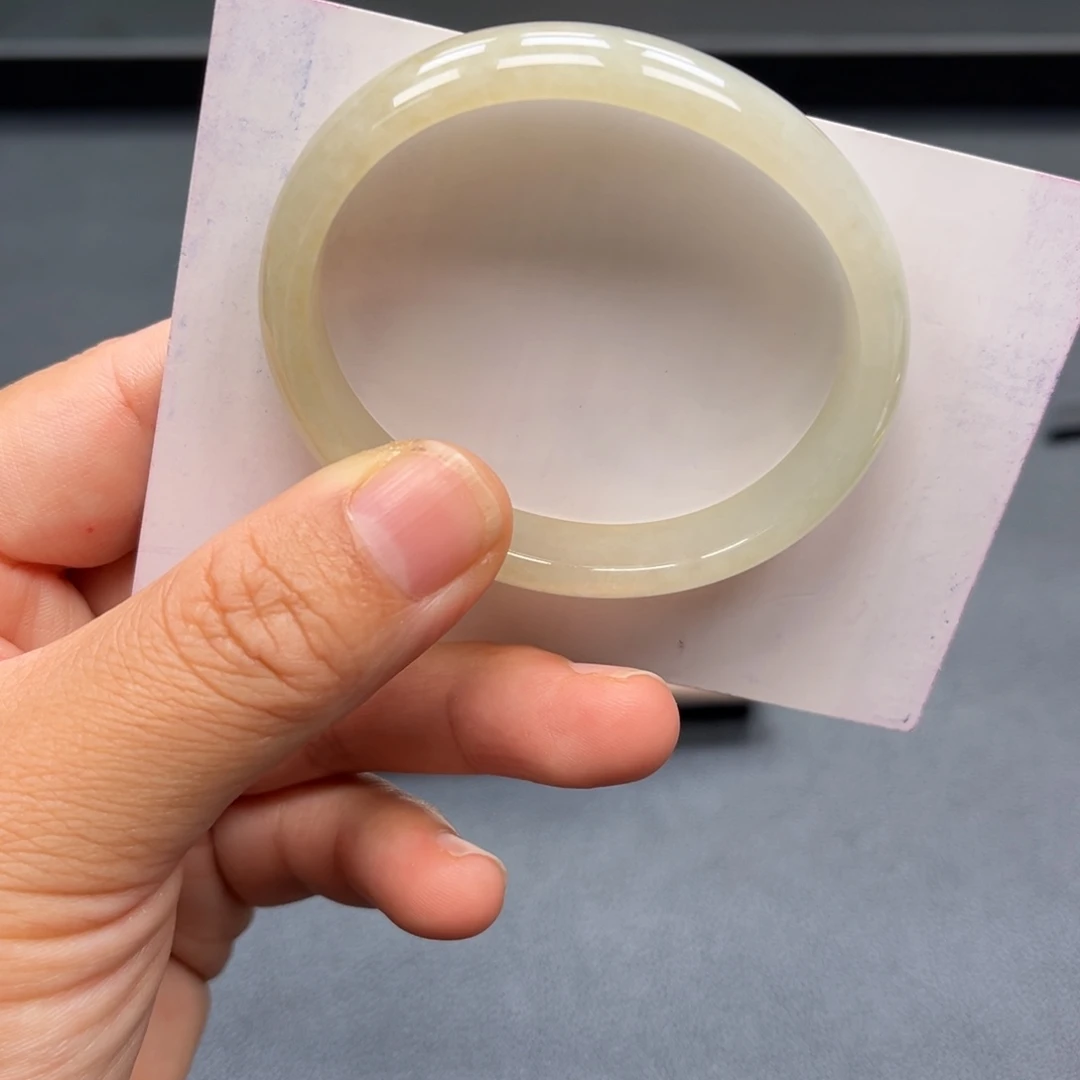 翡翠未镶嵌手镯手镯