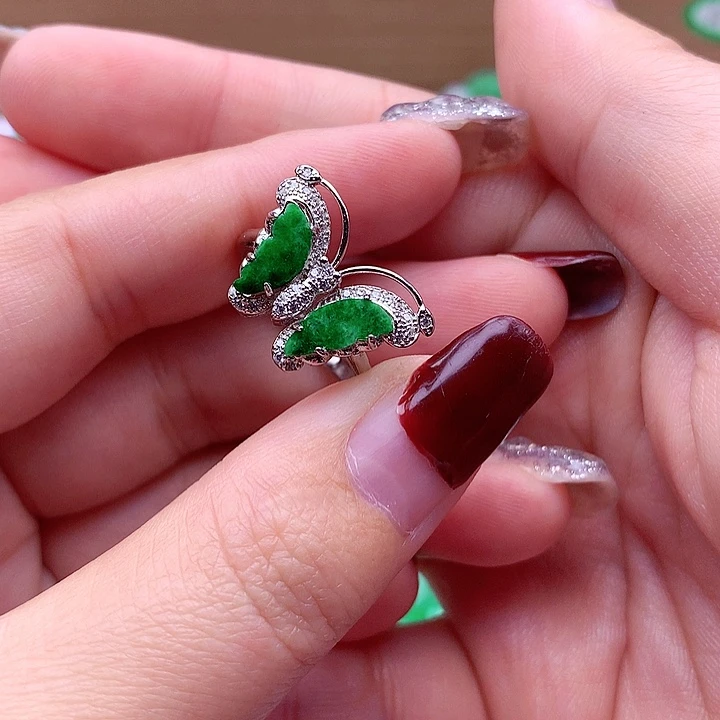 翡翠颈饰银S925镶嵌翡翠