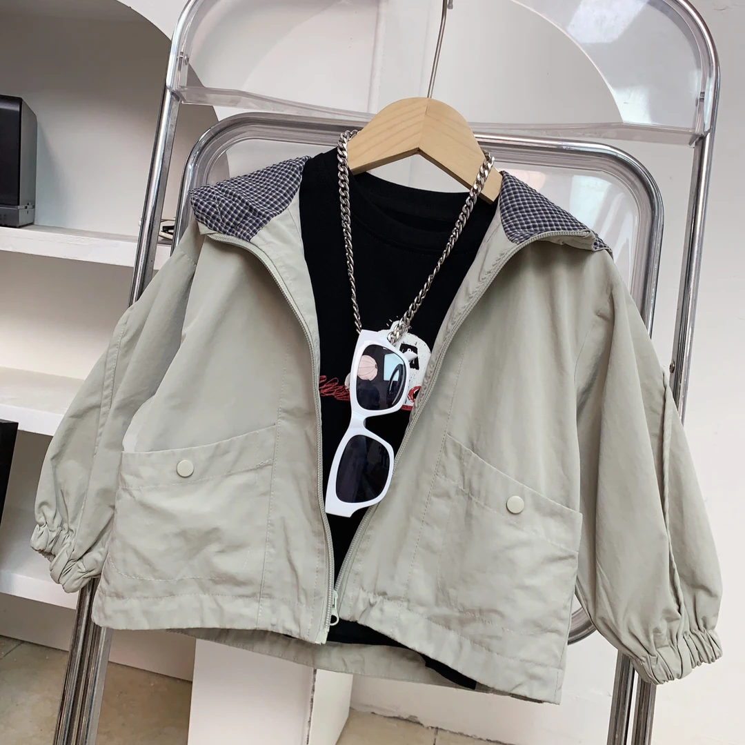 儿童韩版帅气连帽外套男童秋款韩系宽松版休闲外套潮童时尚冲锋衣