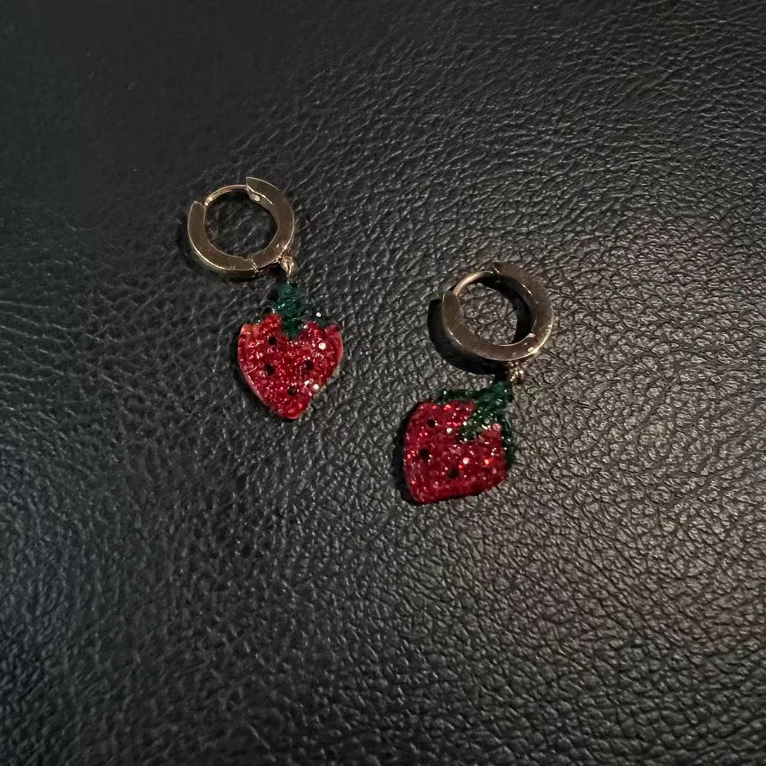 钛钢仿水晶耳饰 A1452草莓耳环金色均码