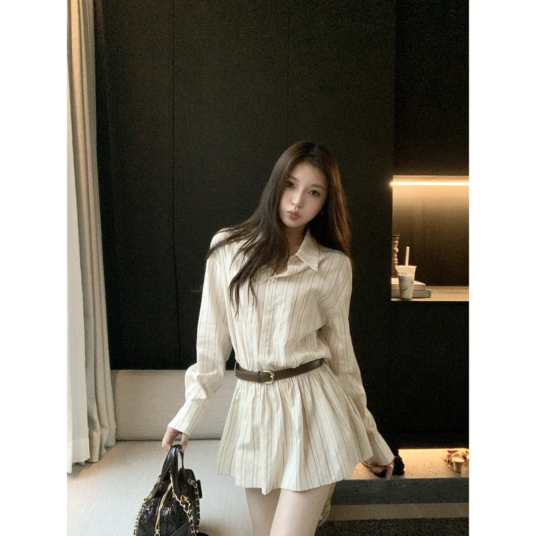 【QIUROUYAO邱肉瑶】London艺术生报道*条纹音符衬衫连衣裙