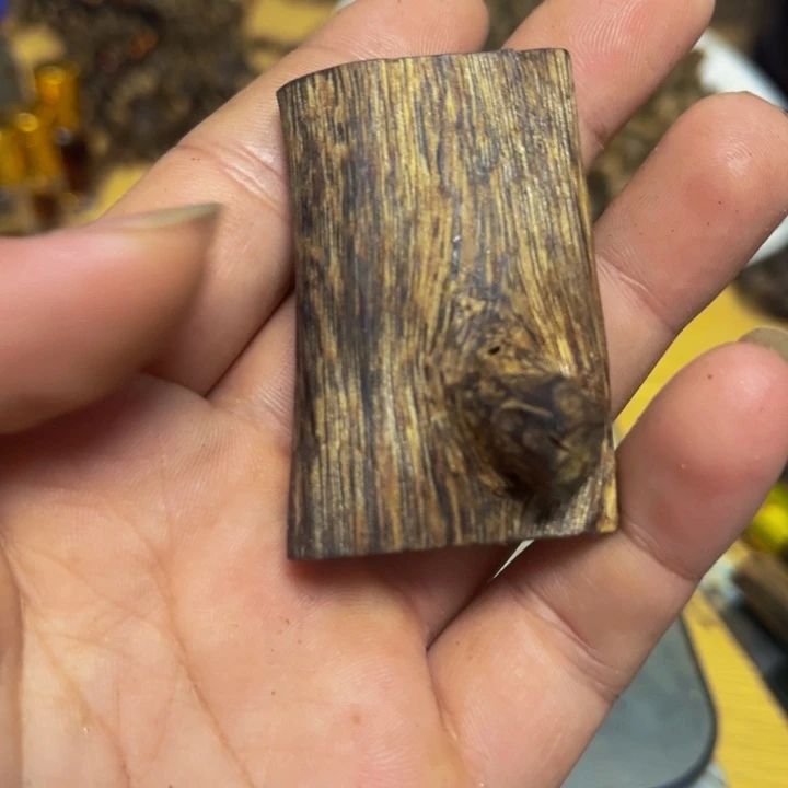飞*油叶子 。