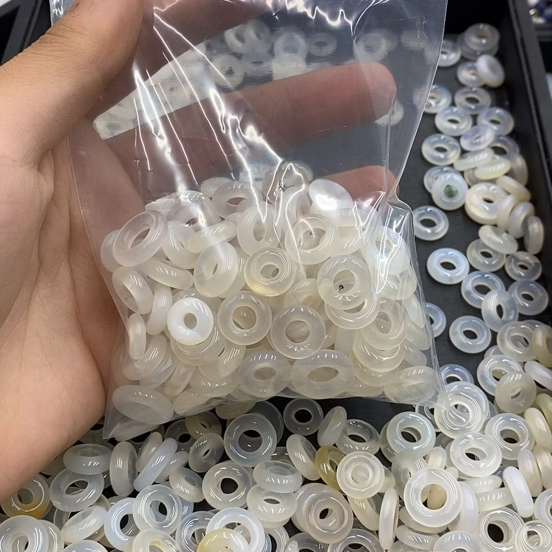 玛瑙/玉髓颈饰合金胖***。